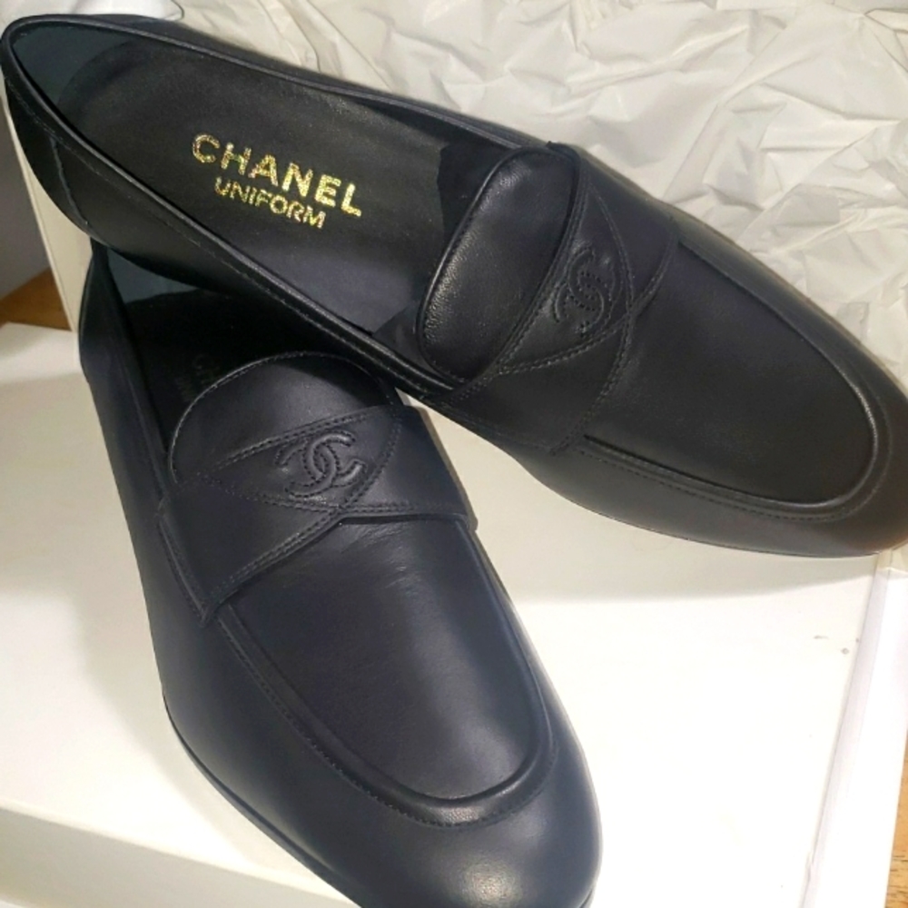 Chanel UNIFORM 94305 LOAFER LAMBSKIN  size 43